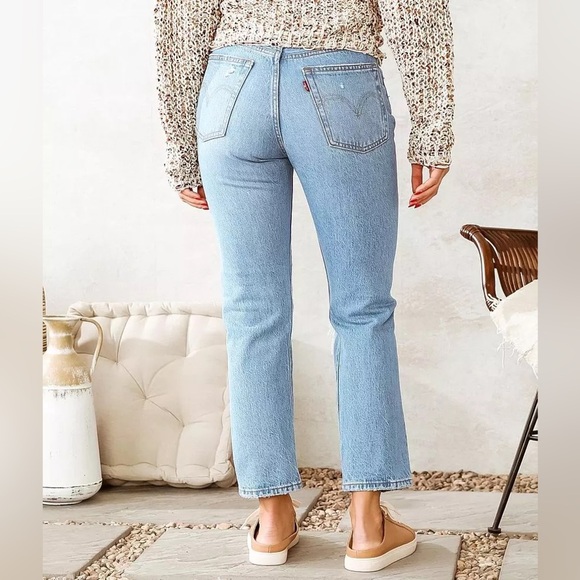 Levi’s 501 Cropped Jean Athens Break Womens Size 29 Button Fly High Rise - Picture 6 of 6